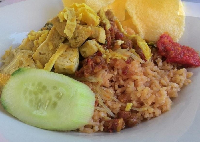 Nasi Minyak: Hidangan Aromatik Khas Melayu yang Kaya Rempah