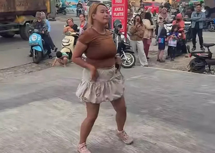 Ngamen di Jalan, Penghasilan Pinkan Mambo Tembus Rp30 Juta per Hari