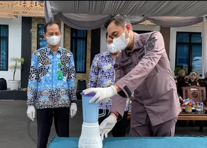 Kejari Lampung Utara Musnahkan Barang Bukti 33 Perkara Inkracht