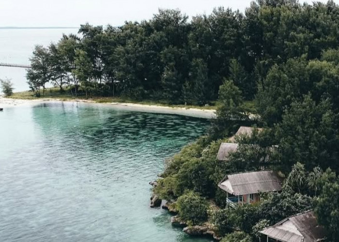 Pulau Hoga, Pelarian Tenang dari Riuhnya Dunia