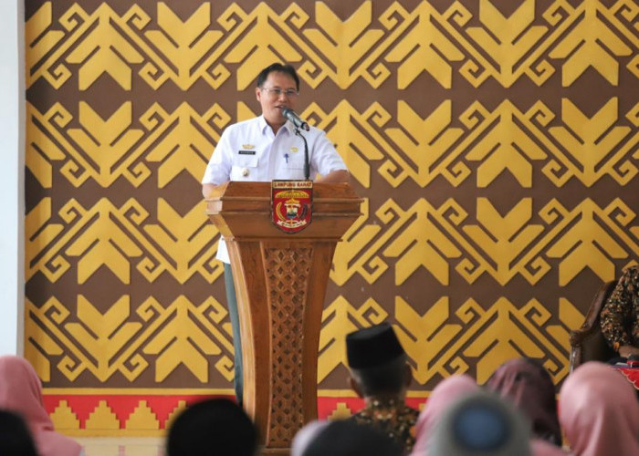 Pj Bupati Lampung Barat Minta Kepala Sekolah Tingkatkan Mutu Pendidikan 