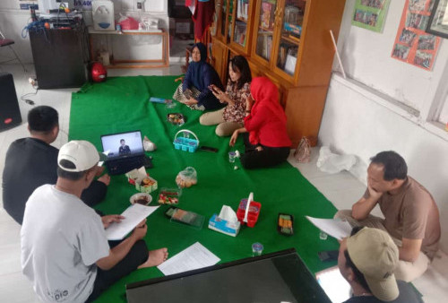 Tim Juri Lakukan Penilaian Akhir Lomba Jingle Literasi Lambar