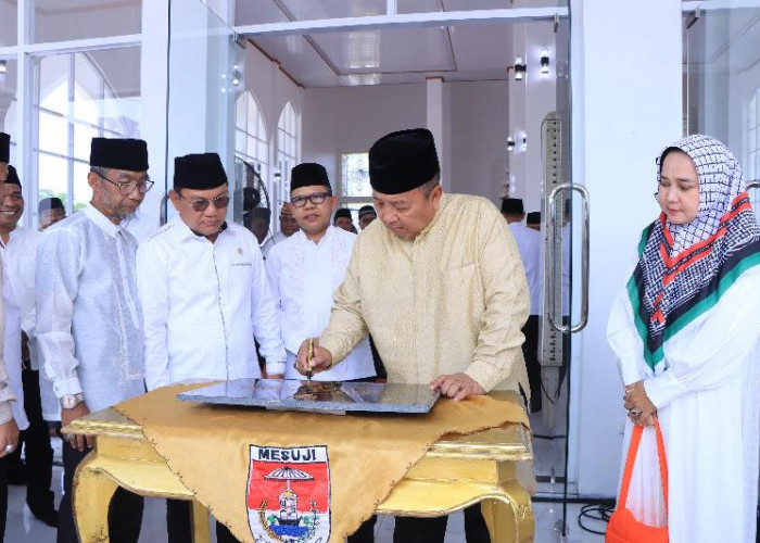 Gubernur Lampung Resmikan Masjid Al-Karim di Kabupaten Mesuji