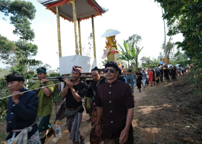 Wujud Persatuan, Tokoh Lintas Agama Hadiri Upacara Ngaben di Kampung Bali Sri Menanti