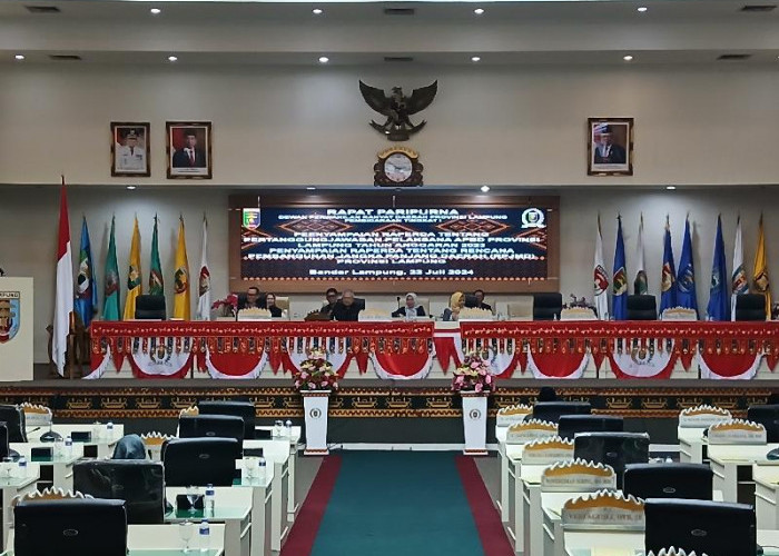 Paripurna DPRD Lampung,Fahrizal Sebut Pemprov Lampung Kembali Raih WTP dan Silva 2023 125Miliar