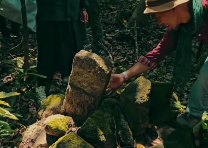 Jejak Budaya Megalitik di Gunung Tangkil Sukabumi Jawa Barat