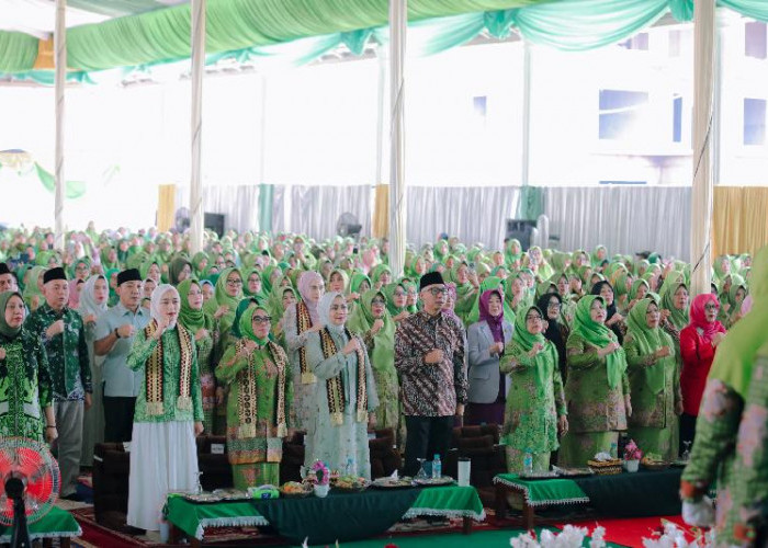 Menteri PPPA RI Lantik Kepengurusan Muslimat NU Lampung