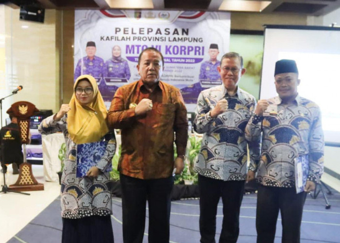 Gubernur Lepas 17 ASN Ikuti Lomba MTQ Tingkat Nasional di Kota Padang