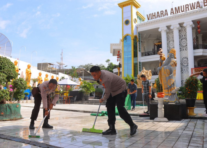 Polresta Bandar Lampung Gelar Bakti Religi di Tiga Vihara Jelang Perayaan Waisak 
