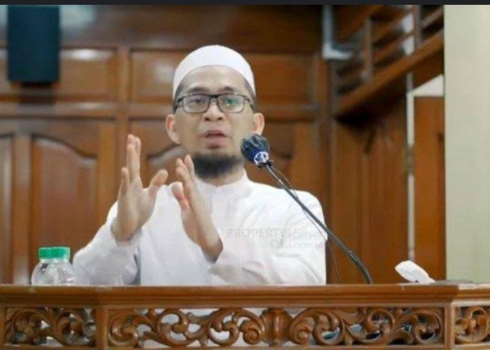 Kata Ustadz Adi Hidayat : Hukum Nyekar Sebelum Ramadhan