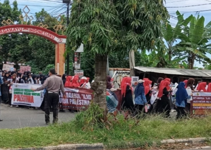 Polisi Kawal Aksi Solidaritas Bela Palestina oleh Pelajar SIT di Bandar Lampung