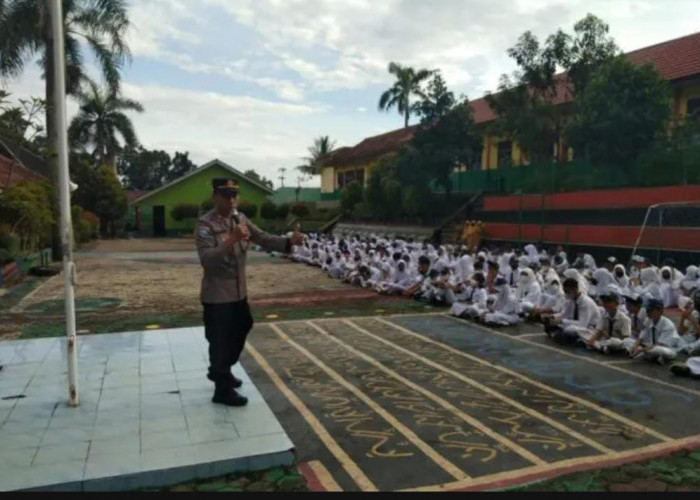 Ops Bina Kusuma Krakatau 2023, Kasat Binmas Polresta Bandar Lampung Penyuluhan di SMPN 28