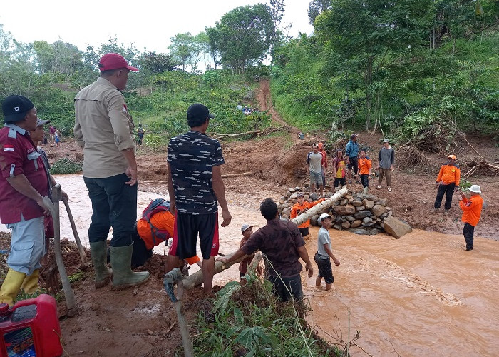 Dua Hari Pasca Banjir dan Longsor Sidomulyo, Akses Utama Sudah Terbuka