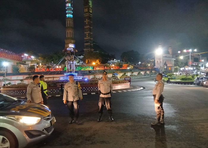 Kapolsek TBU Pastikan Situasi Aman Lewat Patroli Malam Ramadan