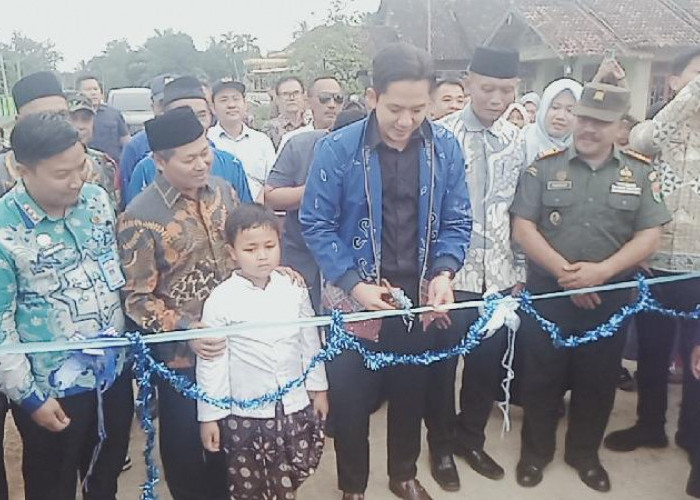 Resmikan Ruas Jalan Kota Baru -Sinar Rezeki, Bupati Egi : Pembangunan Jalan Bertahap dan Berkelanjutan