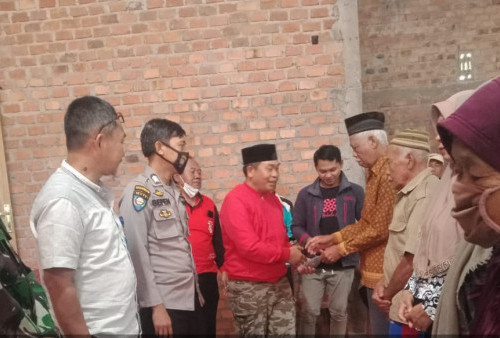 Cegah Kerumunan, Sutro Distribusikan BLT-DD dalam Dua Sesi