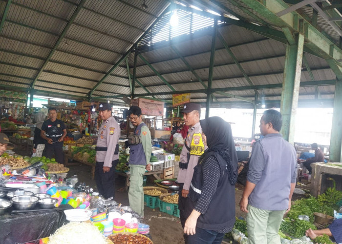Upaya Berikan Rasa Nyaman, Polisi di Bandar Lampung Rutin Patroli di Pasar Tradisiona