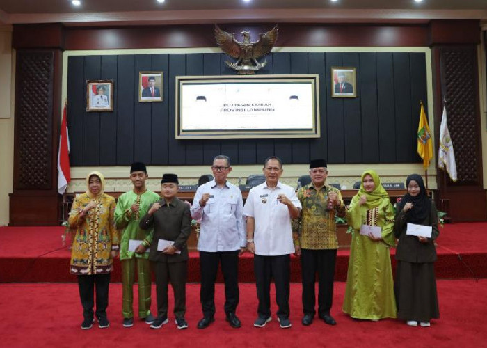 Sekdaprov Fahrizal Lepas Kafilah Lampung Ikuti Seleksi Tilawatil Qur'an dan Hadist Tingkat Nasional di Jambi
