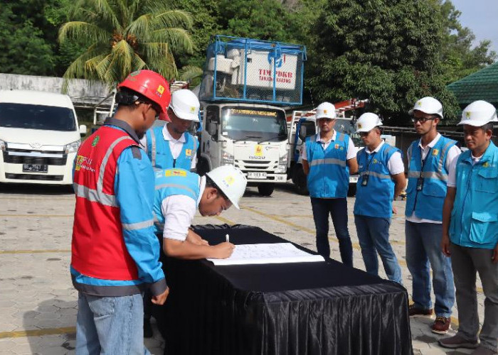 Bulan K3 Nasional 2025, PLN UID Lampung Gelar Apel dan Penandatanganan Komitmen Keselamatan