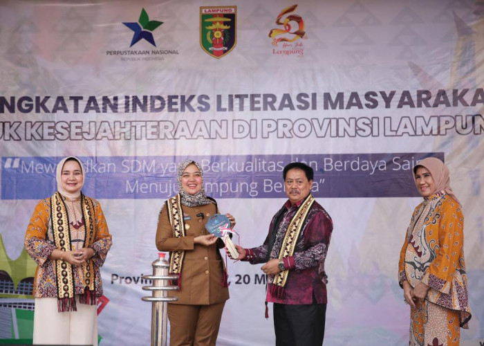 Wagub Nunik Buka Festival Literasi, Perpusnas Luncurkan Kartu Sakti