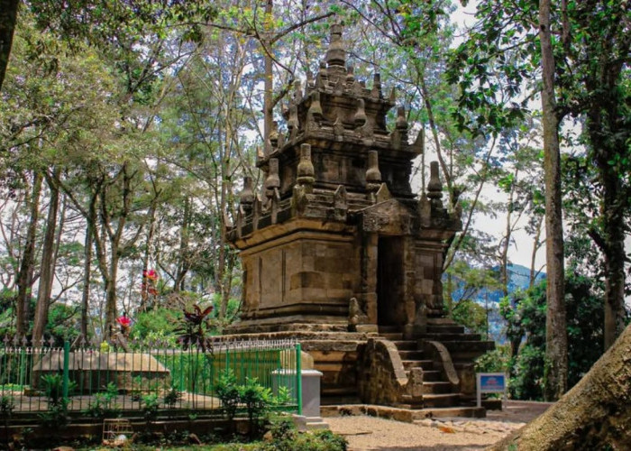 Ritual Kampung Pulo, Harmoni Islam dan Tradisi Leluhur di Danau Cangkuang