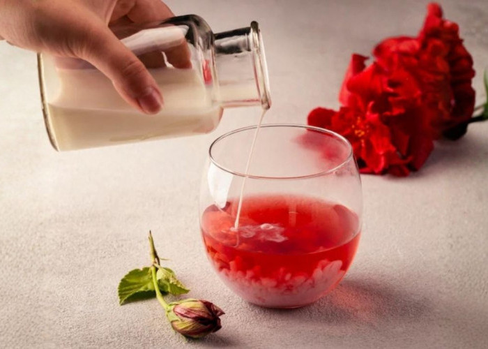 Manfaat Viva Air Mawar untuk Wajah Cerah Alami Sehari-hari