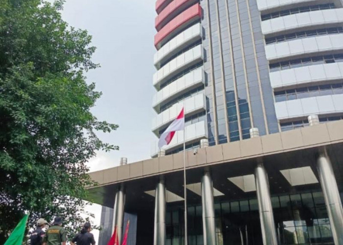 Tiga LSM Lampung Gelar Aksi di Kejagung dan KPK, Desak Usut Dugaan Kejahatan SGC dan Korupsi Dana CSR BI