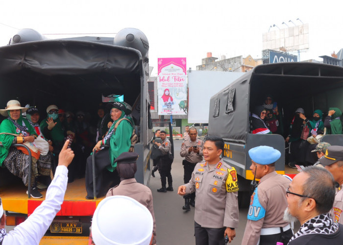 Aksi Solidaritas, 2 Truk Dalmas Polresta Bandar Lampung Bantu Antar Massa Aksi Pulang