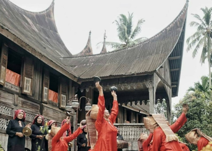 Mengenal Tari Tempurung, Warisan Unik Minangkabau yang Sarat Filosofi dan Nilai Budaya