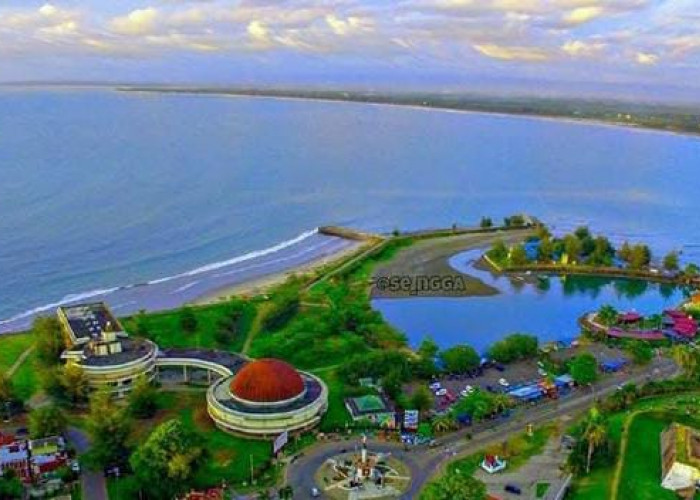 Pesona Bengkulu: Menyusuri Pantai Eksotis, Jejak Kolonial, hingga Danau Sarat Legenda