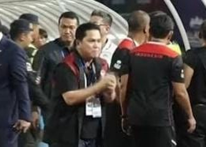 Momen Haru Ketum PSSI Erick Thohir dan Coach Indra Sjafri saat Raih Juara di SEA Games 2023