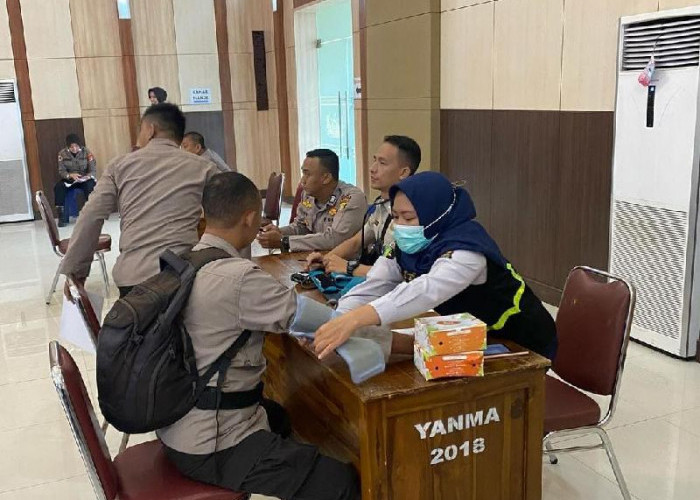 Biddokes Polda Lampung Cek Kesehatan Personil Jelang Pemilu 2024