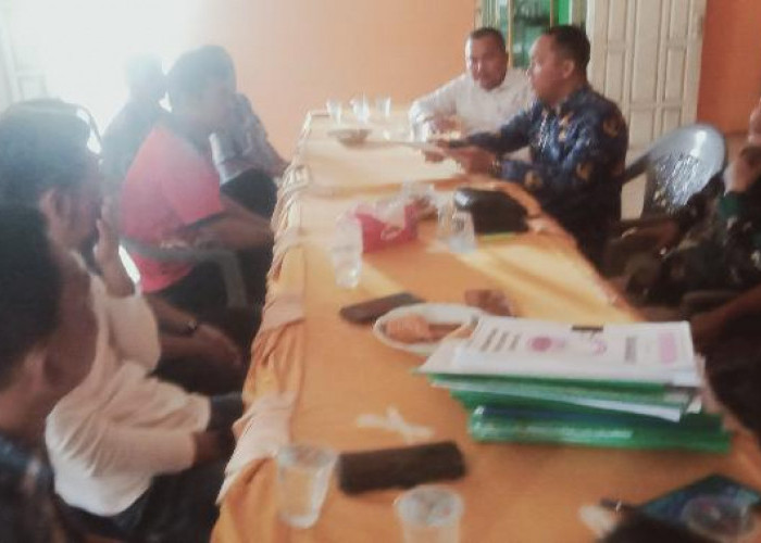 Desa Karangrejo Bagikan BLT DD Tahap Dua dan Laksanakan Monev DD Tahap Pertama Tahun 2025