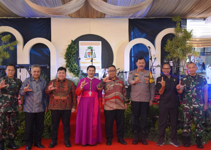 Polda Lampung Terjunkan Ratusan Personel, Amankan Perayaan Keuskupan di Gereja Ratu Damai