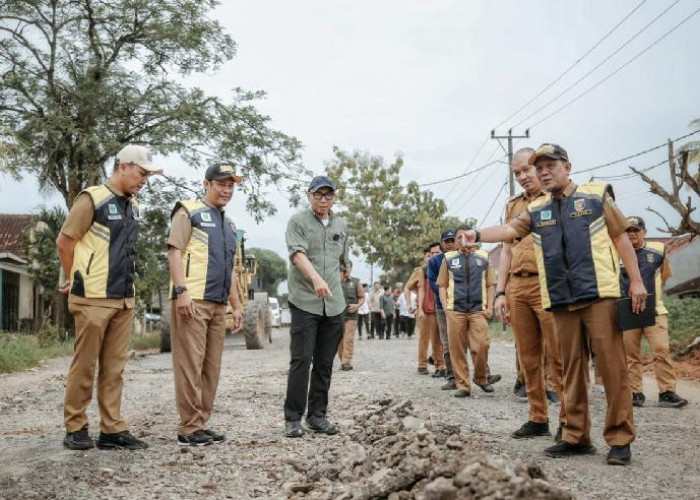 Jalan Gunung Batin–Daya Murni Diperbaiki, Gubernur Mirza Soroti Truk ODOL