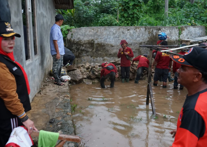 Wali Kota Bandar Lampung Tinjau Lokasi Banjir di Rajabasa