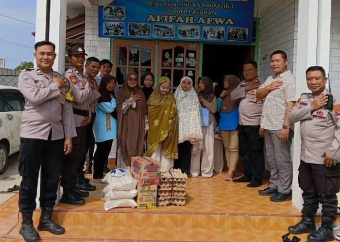 Polsek Tanjung Karang Timur Perkuat Kepedulian Sosial Lewat Bakti Sosial ke Panti Asuhan