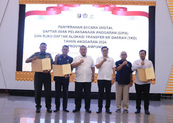 Gubernur Arinal Serahkan Secara Digital DIPA dan Daftar Alokasi TKD Provinsi Lampung 2024 