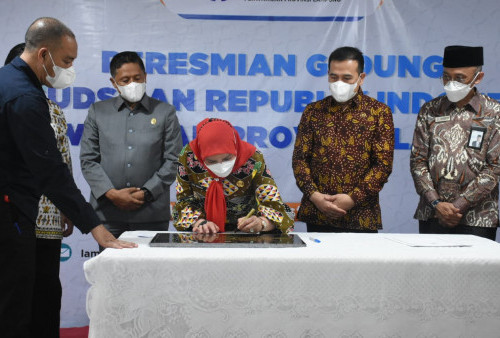 Walikota Eva Dwiana Resmikan Kantor Baru Ombudsman Lampung