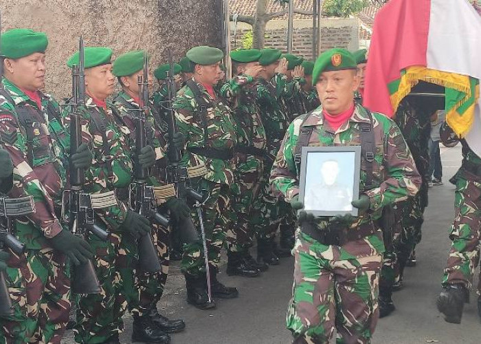 Serka Zuliman Dimakamkan Secara Militer, Kodim 0410 Bandar Lampung Berikan Penghormatan Terakhir