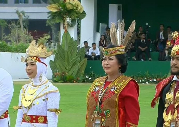 Pemenang Busana Adat Terbaik Peserta Upacara di IKN Dapat Hadiah Sepeda dari Presiden Jokowi