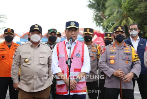 Gubernur Arinal Dampingi Kapolri dan Menhub Tinjau Arus Balik di Pelabuhan Bakauheni