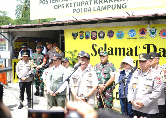 Kapolda Lampung Dampingi Menko PMK dan Kabaharkam Polri Pantau Arus Balik di Pelabuhan Bakauheni