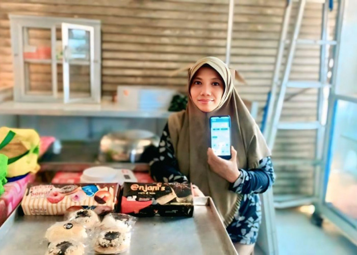 Dari Dapur Sederhana ke Usaha Mandiri: Kisah Tantiningsih Bangkit Bersama Holding UMi