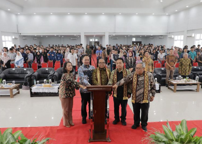 Pj Gubernur Samsudin Jadi Keynote Speaker Seminar Kependudukan di Itera, Sekaligus Luncurkan Population Clock