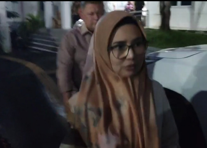 Kasus SPAM Memanas, Nanda Indira Jalani Pemeriksaan 10 Jam di Kejati Lampung