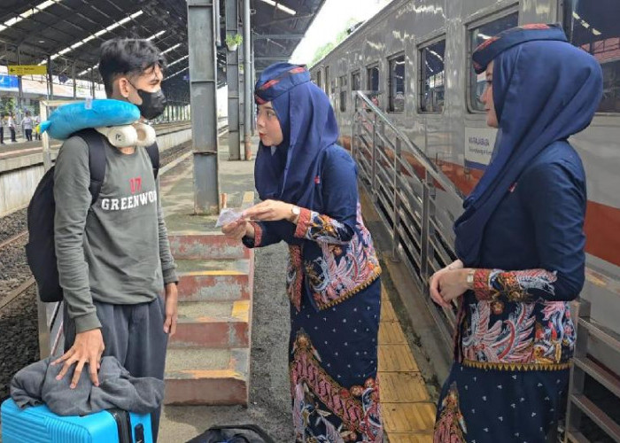 Selama Libur Waisak, KAI Divre IV Tanjung Karang Layani 15.930 Penumpang