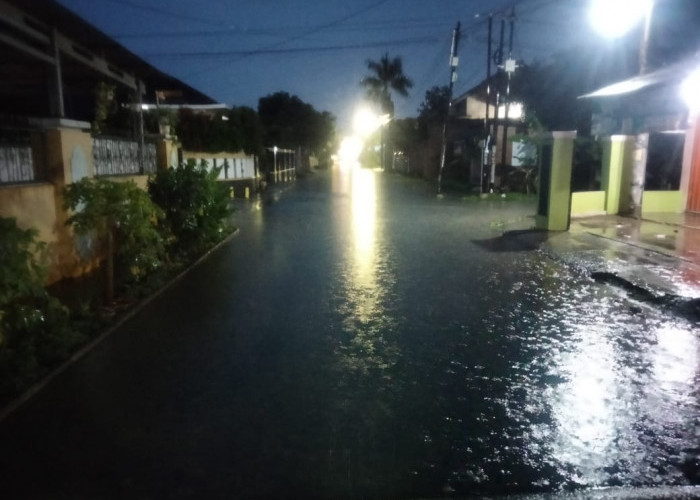 Bandar Lampung Diguyur Hujan Deras, Sejumlah Titik di Sukarame Tergenang Banjir