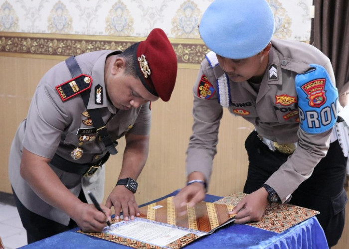 Jabatan Kasat Narkoba Polres Lampung Barat Diserahterimakan, Kapolres Pimpin Upacara Sertijab