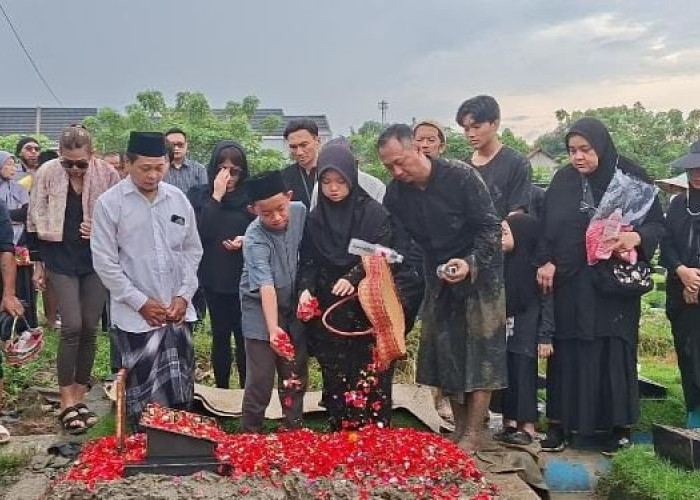 Detik-Detik Kepergian Ibunda Anji, Sempat Dikira Tertidur Nyenyak